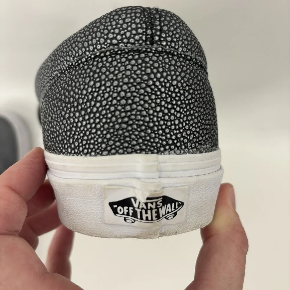 Vans Classic Slip On Shoes Womens 11 Mens 9.5 Embossed Silver Metallic Leather‎